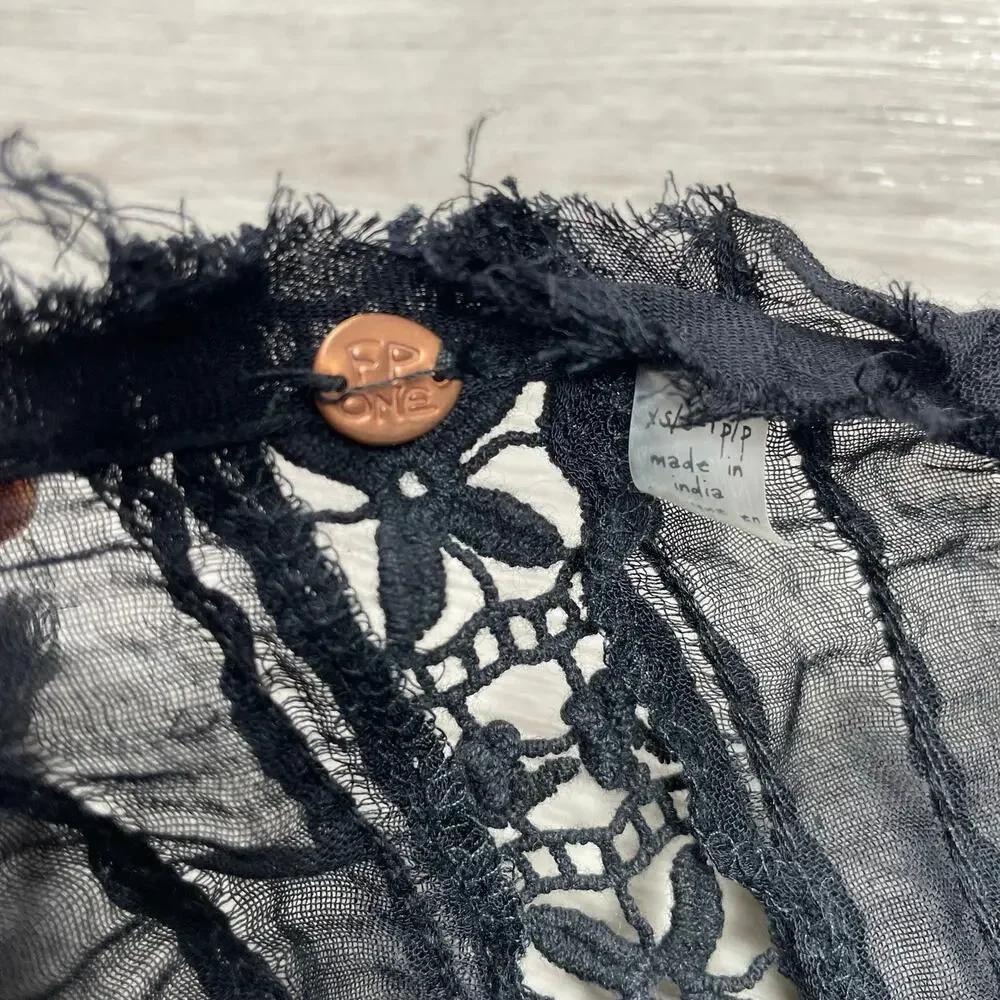 🔥Free People Willow Kimono Black With Lace Open Front XS/S Festival Boho Witchy